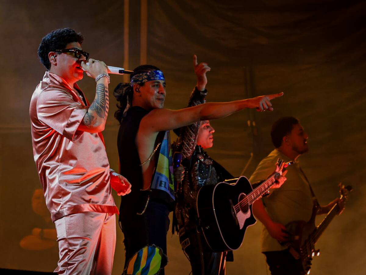 Los invitados especiales de la noche fueron Hernán Sepúlveda y Moy Bobadilla, músicos nuevos son parte del sello musical del grupo Music VIP. Con quienes cantaron ‘Ya lo sé’ y ‘Decide Tú’, respectivamente l Foto. Javier Gallegos