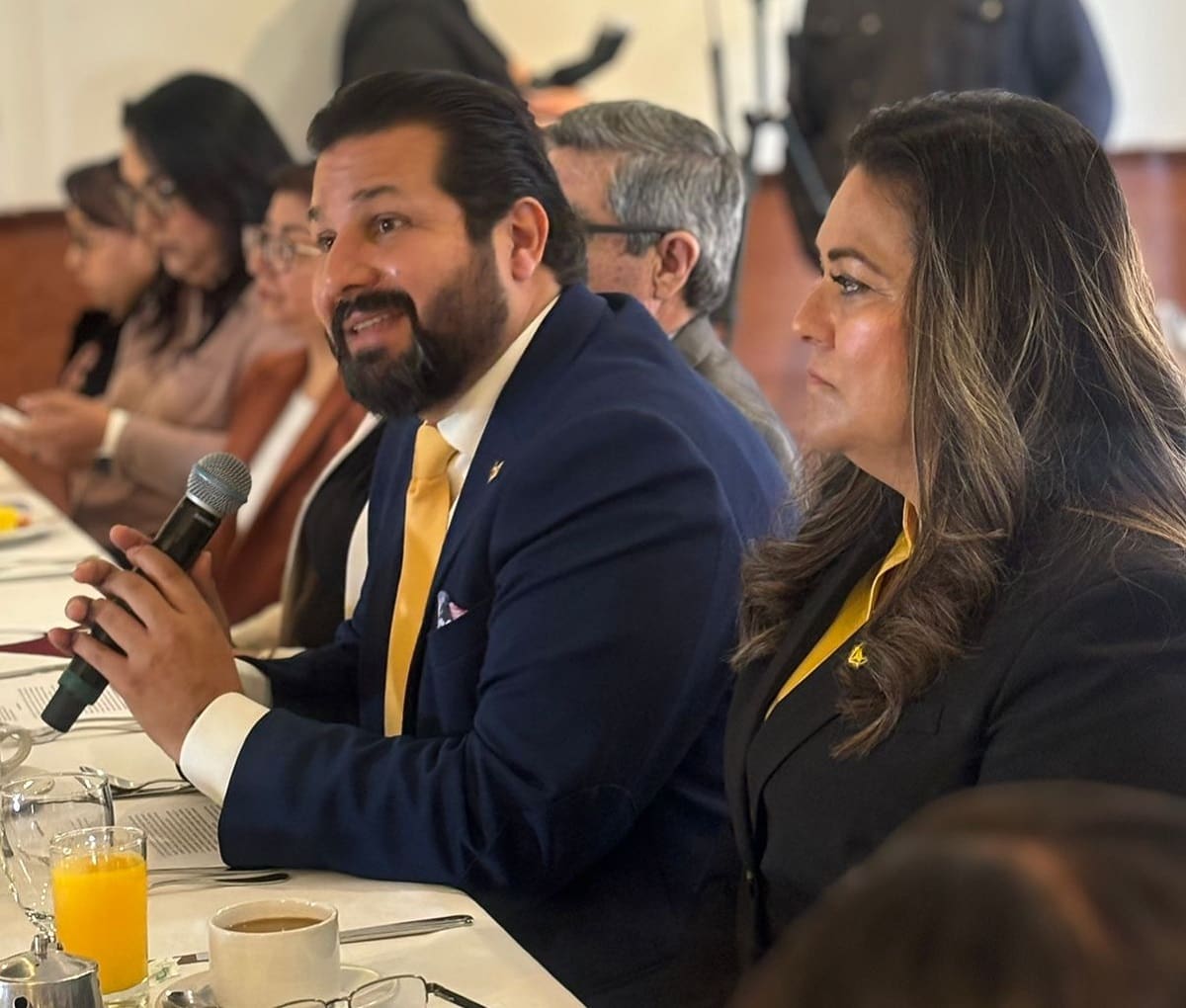 En el evento estuvieron presentes Yanina Rubio Bojórquez, directora del Campus Tijuana; Alberto Gárate Rivera, vicerrector académico del Sistema Cetys; y Miguel Urriza Montaño, director de Mercadotecnia Institucional.