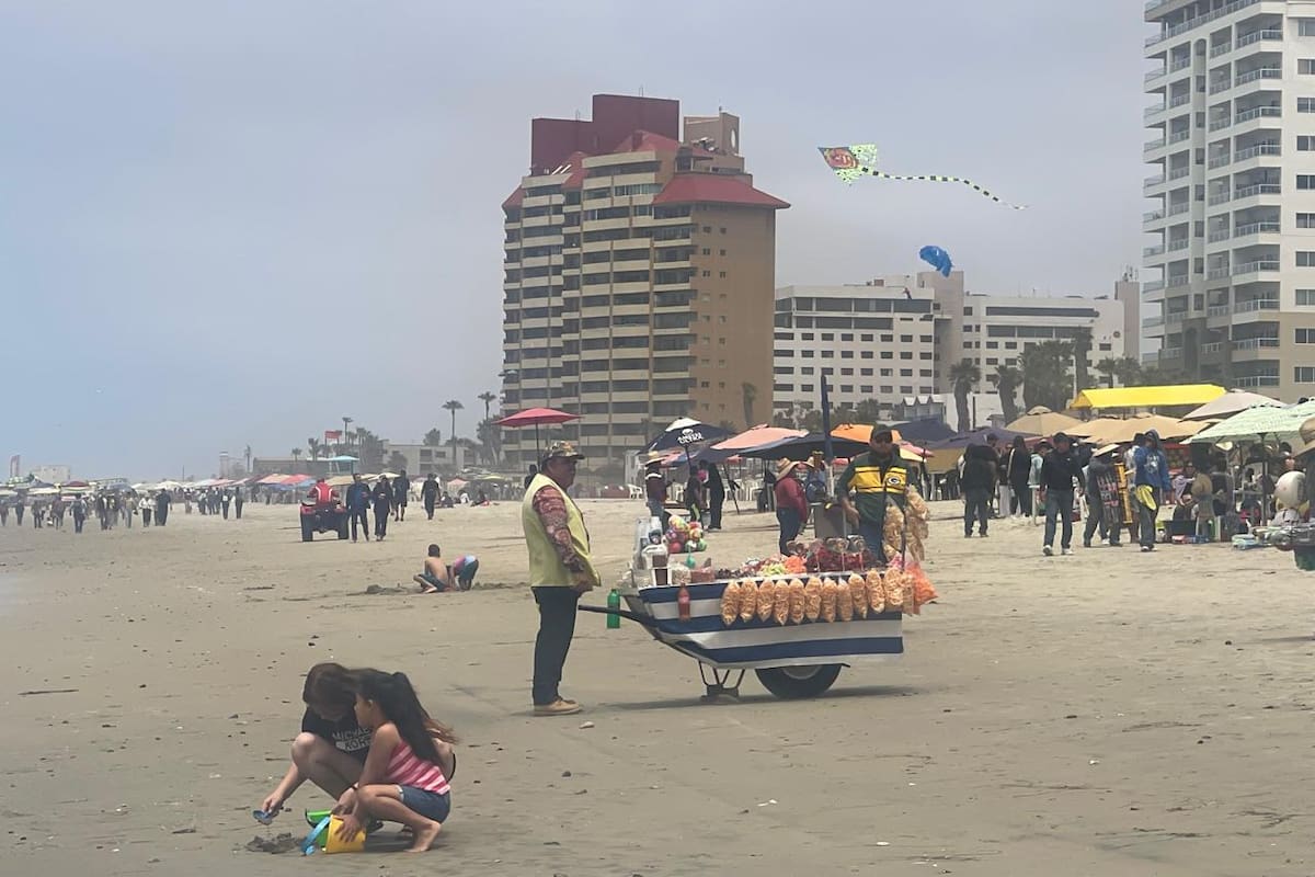 Disfrutan playas por celebración de Memorial Day
