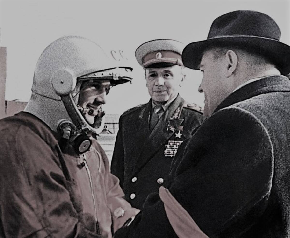 Serguéi Pavlovich Korolev junto a Yuri Gagarin y Kirill Moskalenko. Foto: National Geographic España.