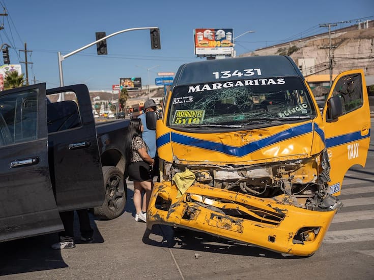 Accidente en Insurgentes deja heridos, entre ellos una embarazada