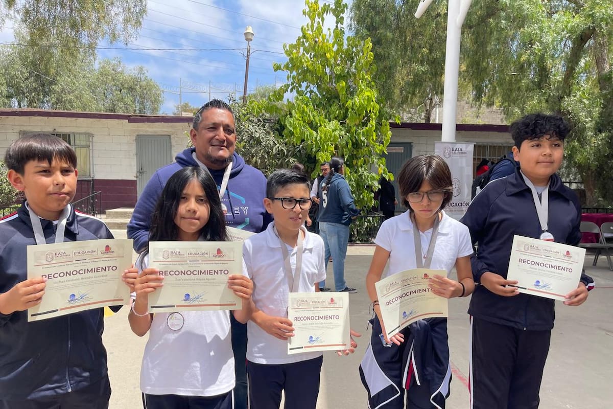 Alumnos de Primaria Adolfo López Mateos representarán a BC en competencias nacionales de ajedrez