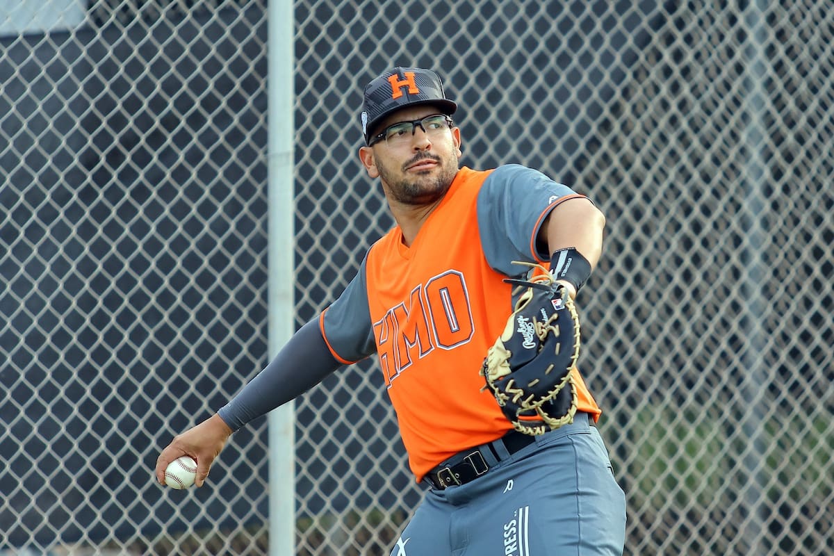 Reporta Darick Hall a pretemporada de Naranjeros de Hermosillo