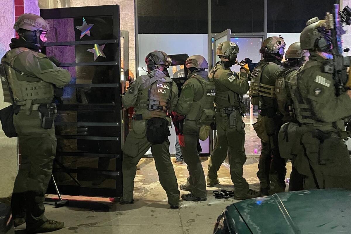 DEA detiene a más de 100 Migrantes en club nocturno clandestino en Colorado Springs