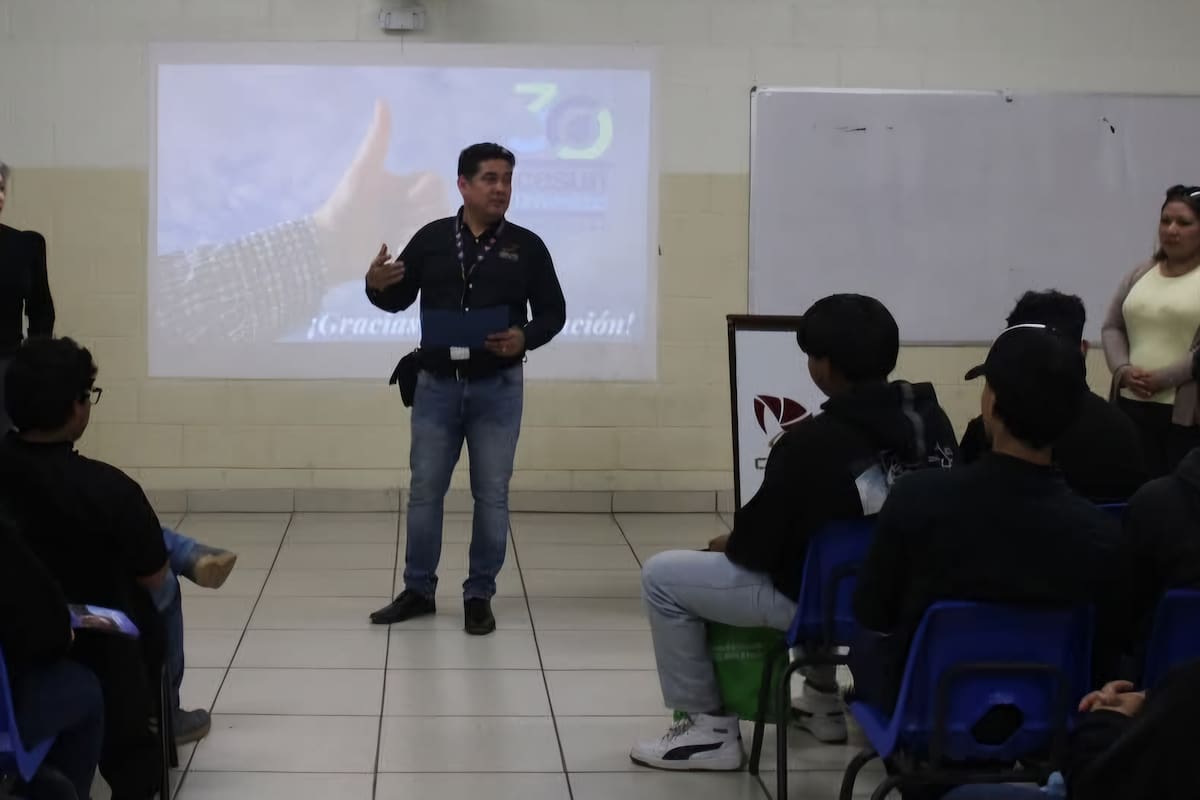 Familiares de estudiantes de Cecyte BC también iniciarán clases en Escuela para Padres