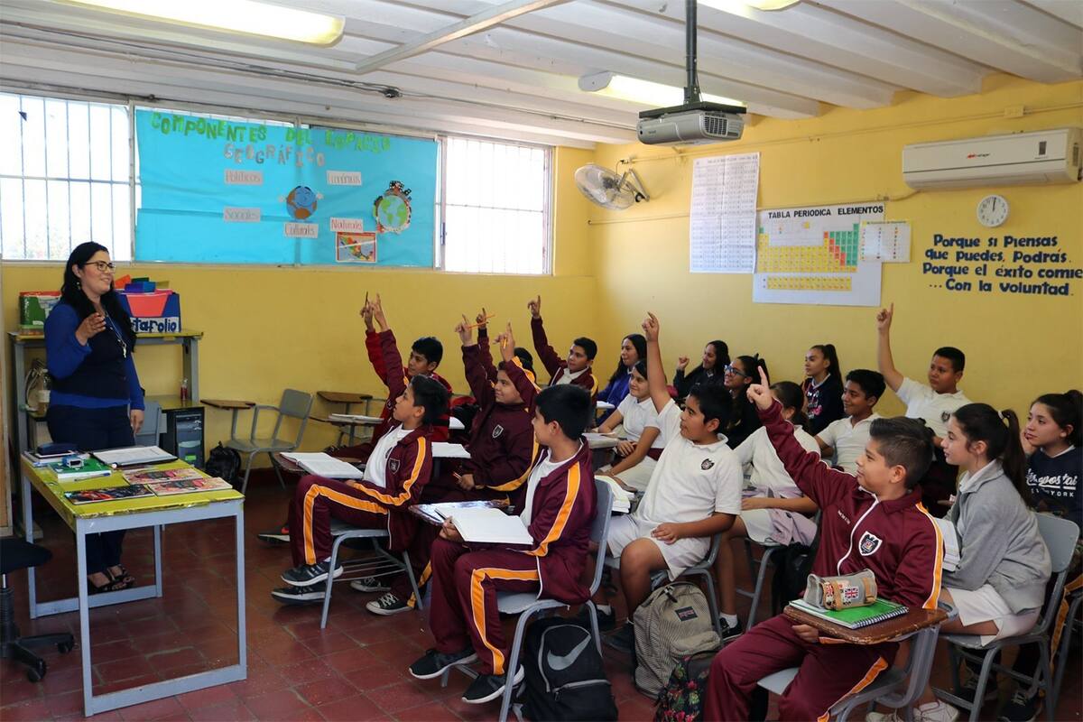 Abren convocatoria para docentes de educación básica