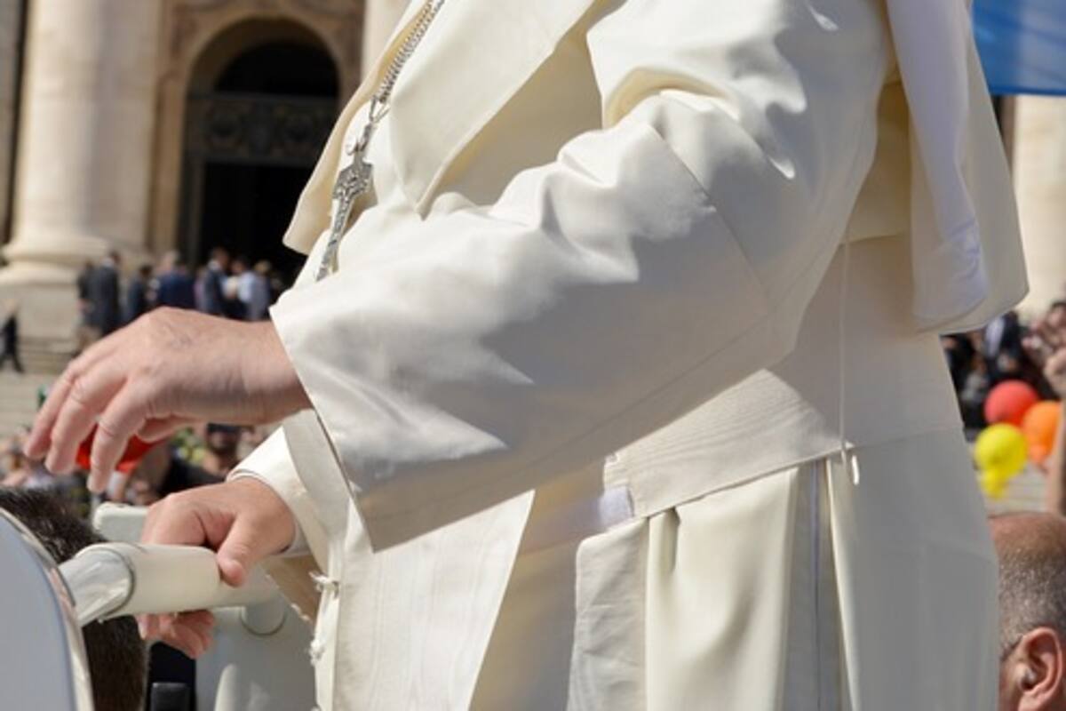 El Papa Francisco no presidirá celebraciones por la reaparición de la ciática
