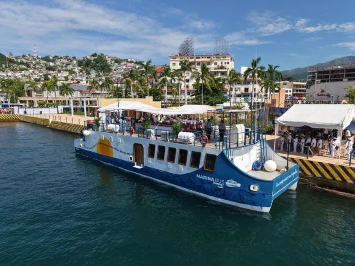 Así es el Marinabus, bote de la Marina que Claudia Sheinbaum inaugura en Acapulco