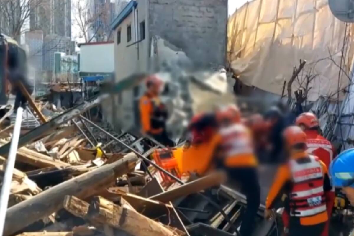 Derrumbe en Seúl deja un muerto y un herido en zona de reurbanización
