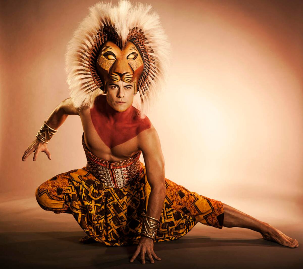 Carlos Rivera como Simba (2015-2018) / Archivos GH