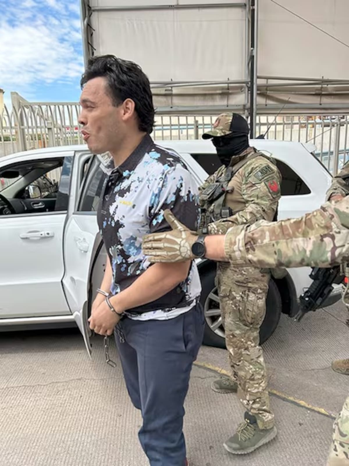 Julio César Chávez Jr. fue deportado el martes en la frontera de Nogales. (Foto: ICE)