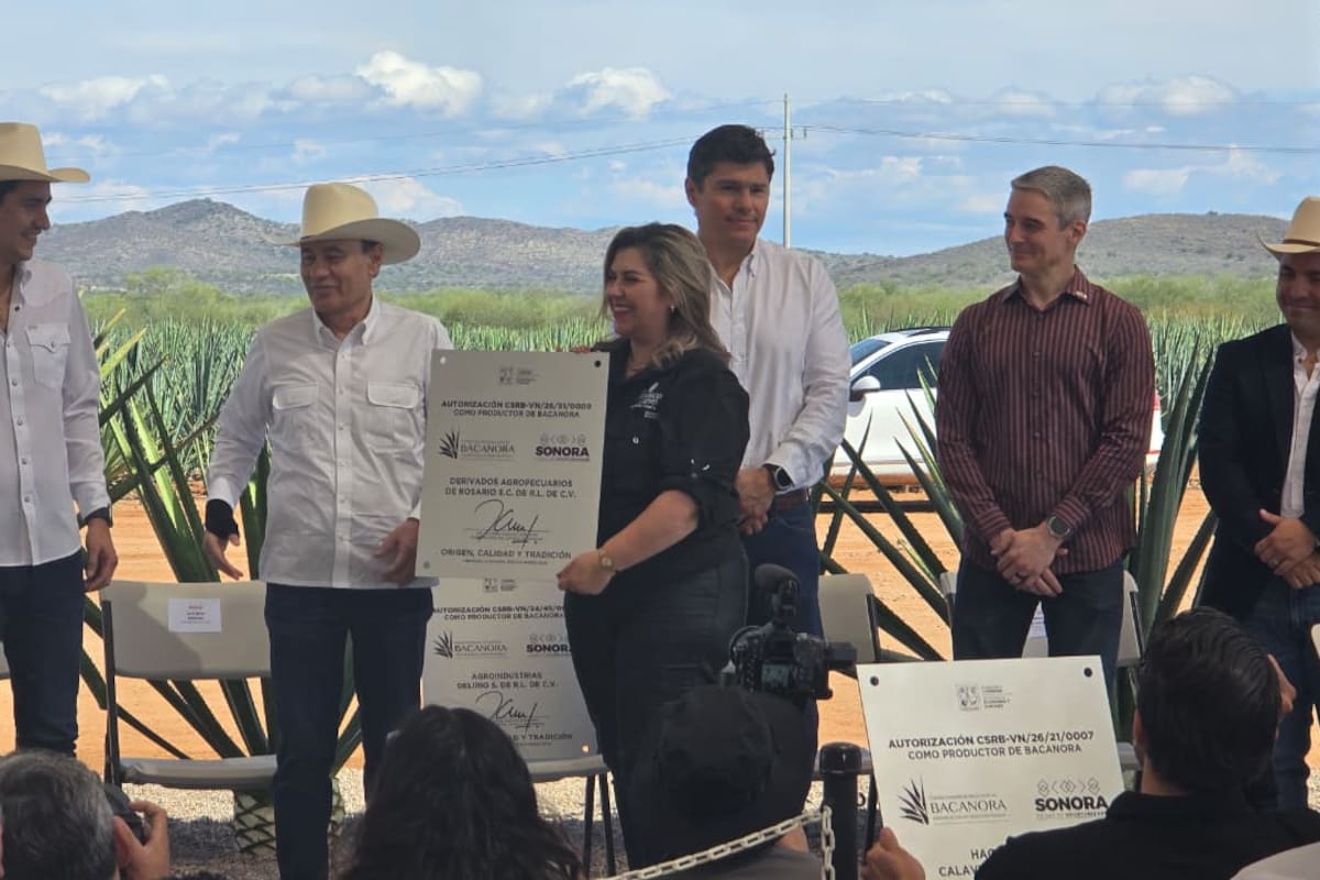 Gobernador Durazo entrega certificaciones históricas para impulsar el bacanora en Sonora