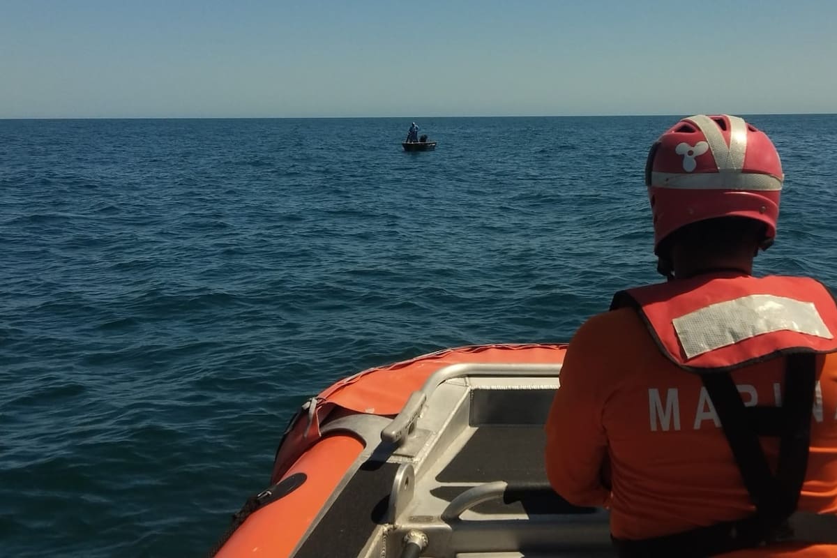 Dos personas quedaron en una balsa a la deriva 100 kilómetros al sur de San Felipe, donde fueron rescatadas por marinos
