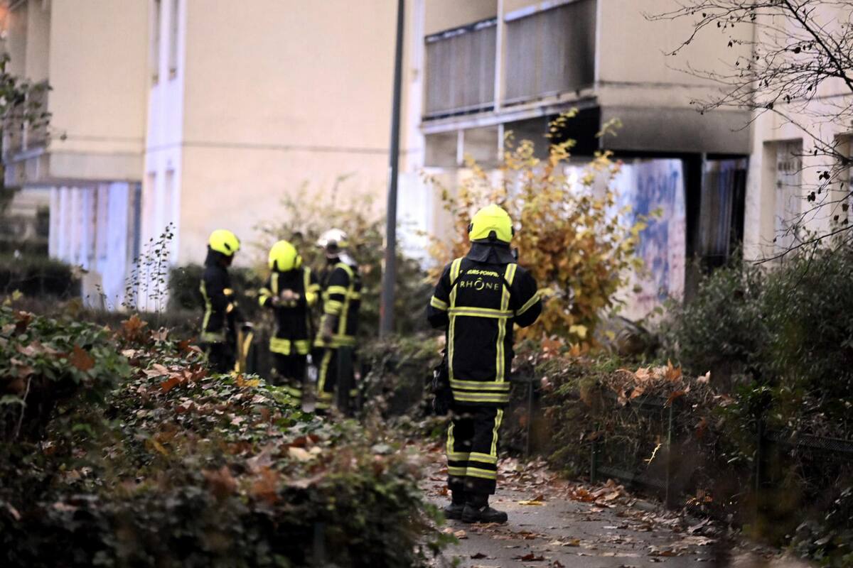 Francia: Incendio deja 10 muertos, entre ellos cinco niños