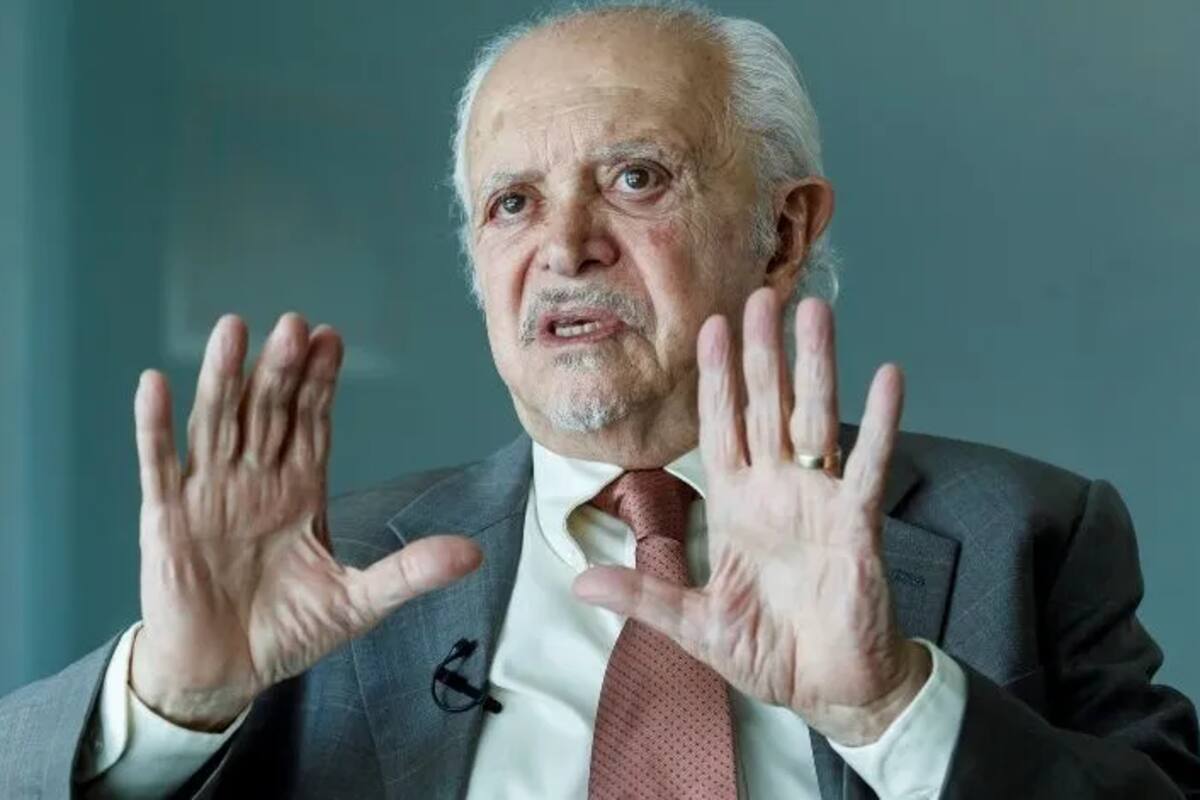 Nobel de Química recomienda a AMLO usar cubrebocas