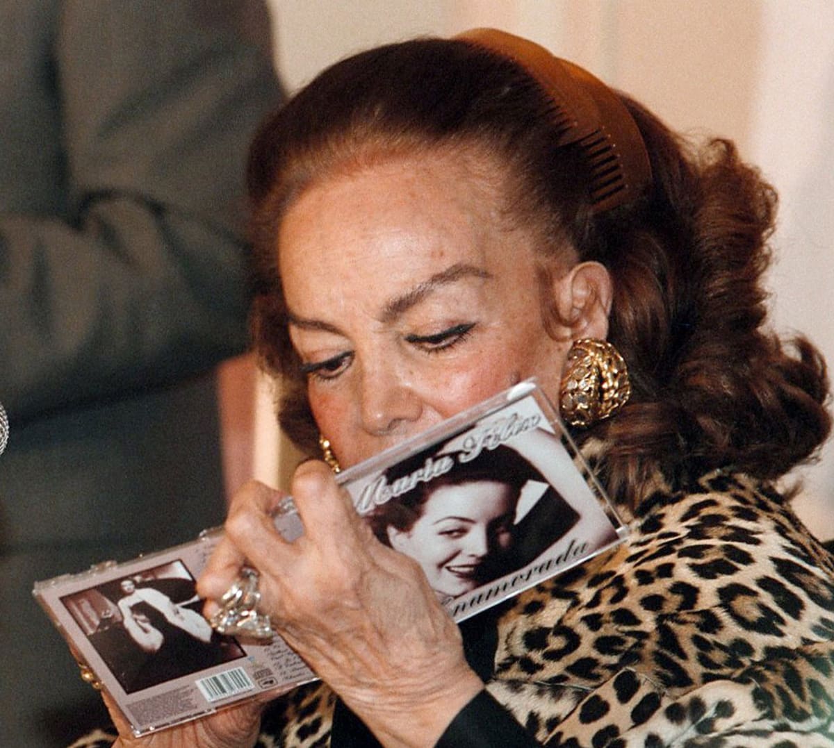 MDF81217046. LA ACTRIZ MARIA FELIX, PRESENTO ESTA NOCHE SU CD <ENAMORADA>, EN EL QUE INTERPRETA CANCIONES DE JOSE ALFREDO JIMENEZ, RUBEN FUENTES Y CHARLES AZNAVOUR ENTRE OTROS.
NOTIMEX/FOTO/LUIS E. OLIVARES