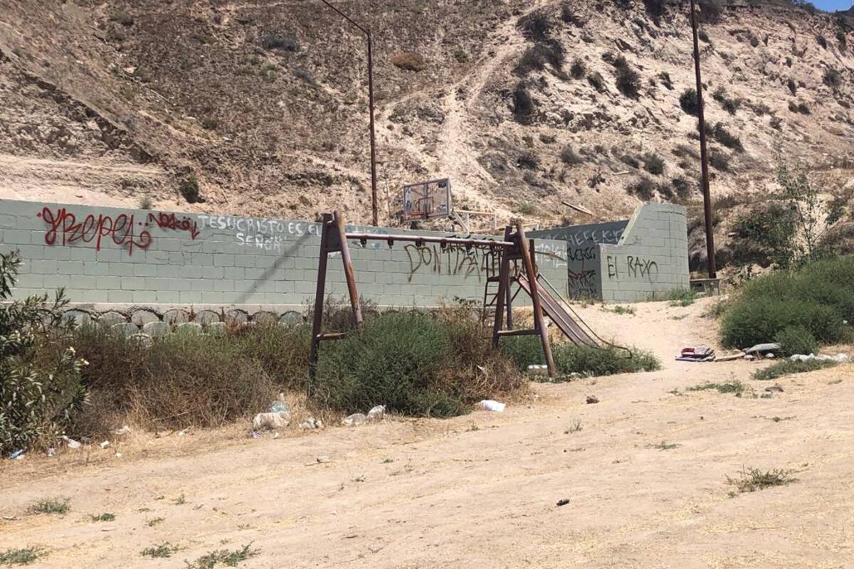 Cancha deportiva en Rosarito se convierte en sitio delictivo y piden demolición