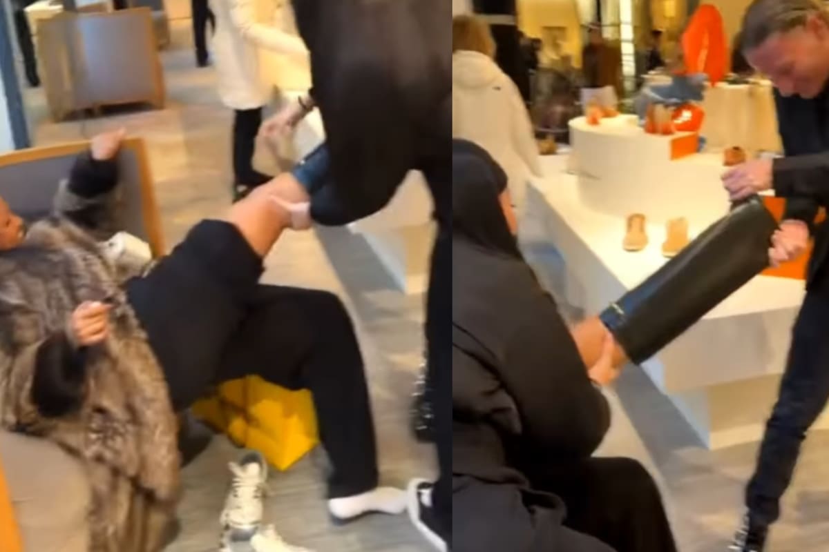 A mujer se le quedan atoradas botas de 19 mil pesos de la marca Givenchy mientras se las probaba