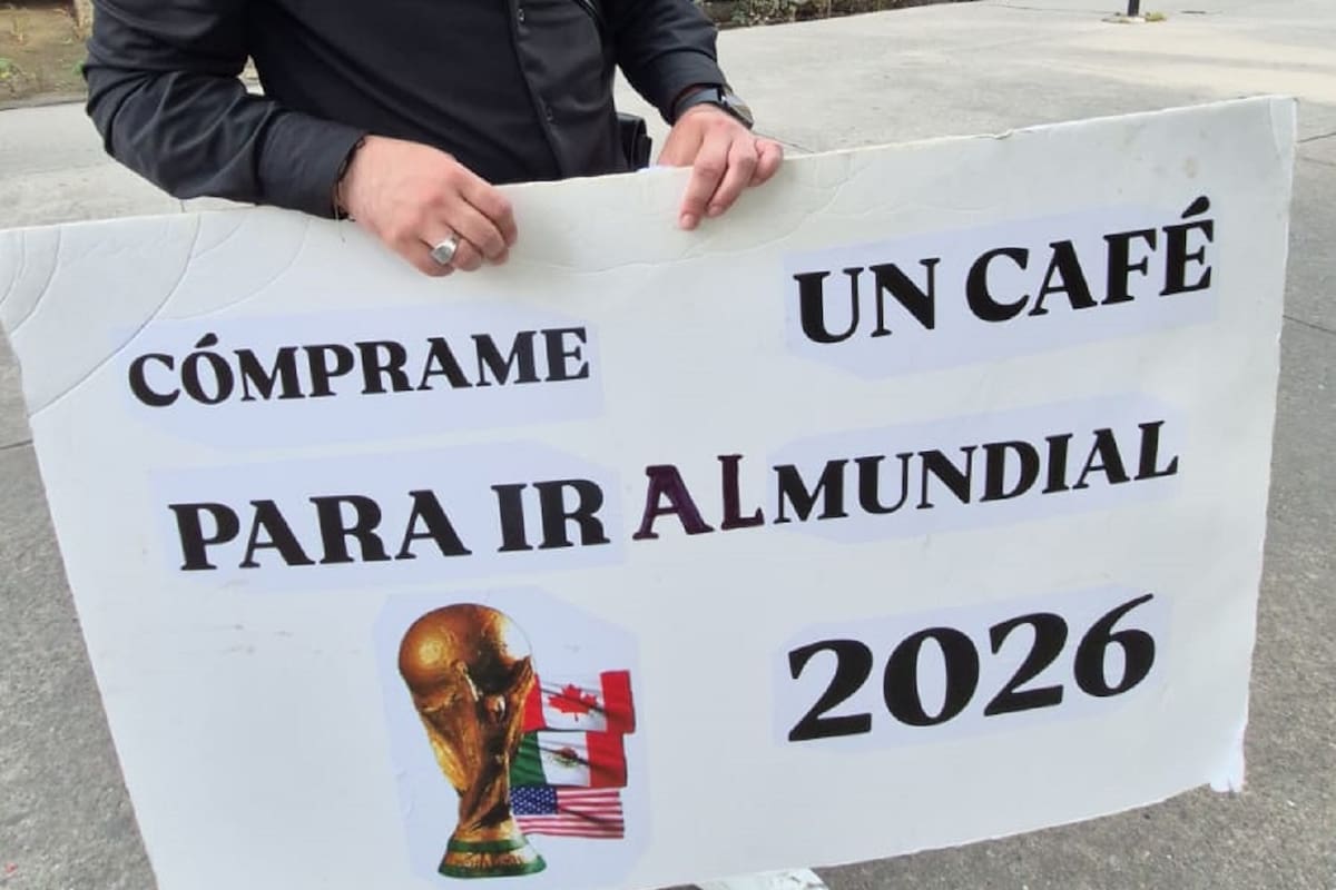 Vende cafés en Tijuana para comprar su boleto para el partido de México contra Sudáfrica