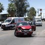 En traslado, ambulancia de bomberos choca contra carro
