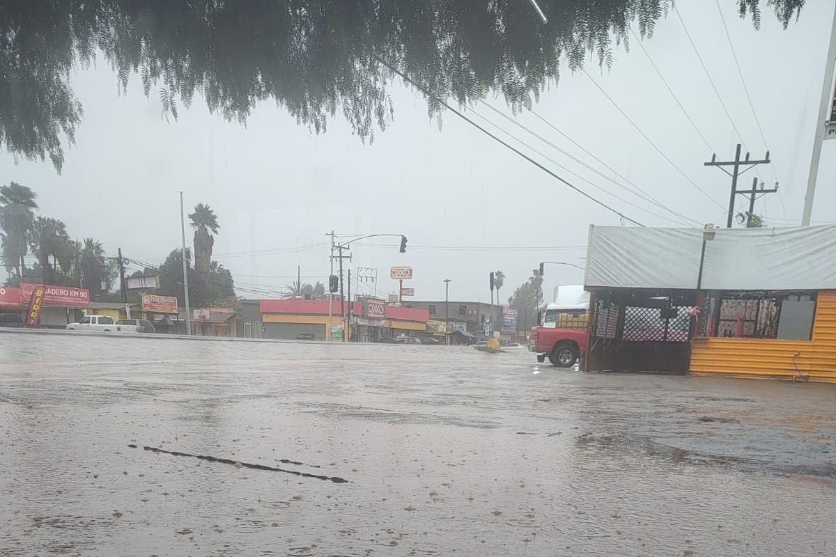 Lluvias podrían extenderse hasta el mediodía del martes