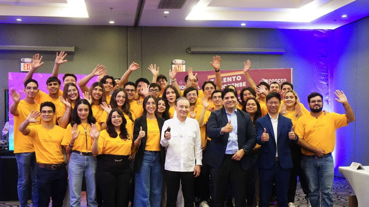 Regresan a Sonora 30 estudiantes tras capacitarse 10 meses en Taiwán en semiconductores y electromovilidad