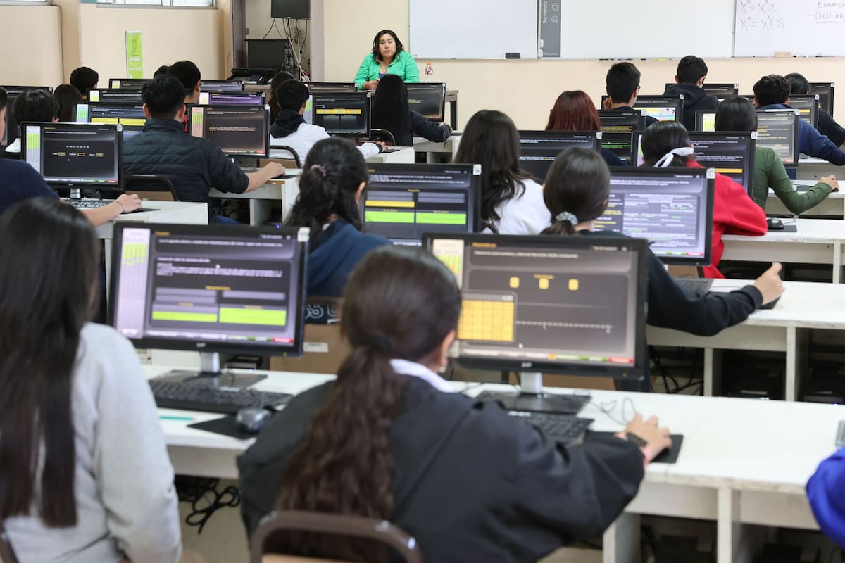 Educación BC: Buscan clases virtuales para rechazados