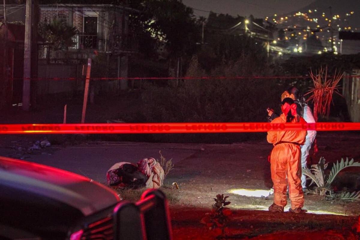 se trataba del cuerpo de una mujer envuelta en una cobija y presentaba huellas de violencia. Foto: Border Zoom