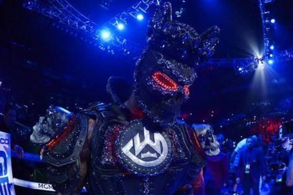 Wilder se excusa de su derrota por vestimenta que utilizó