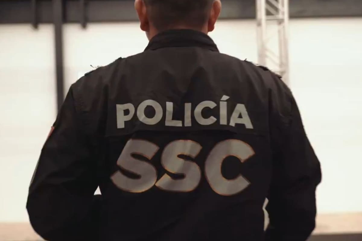 Detienen a presuntos narcomenudistas en Iztapalapa con 420 dosis de droga y arma de fuego