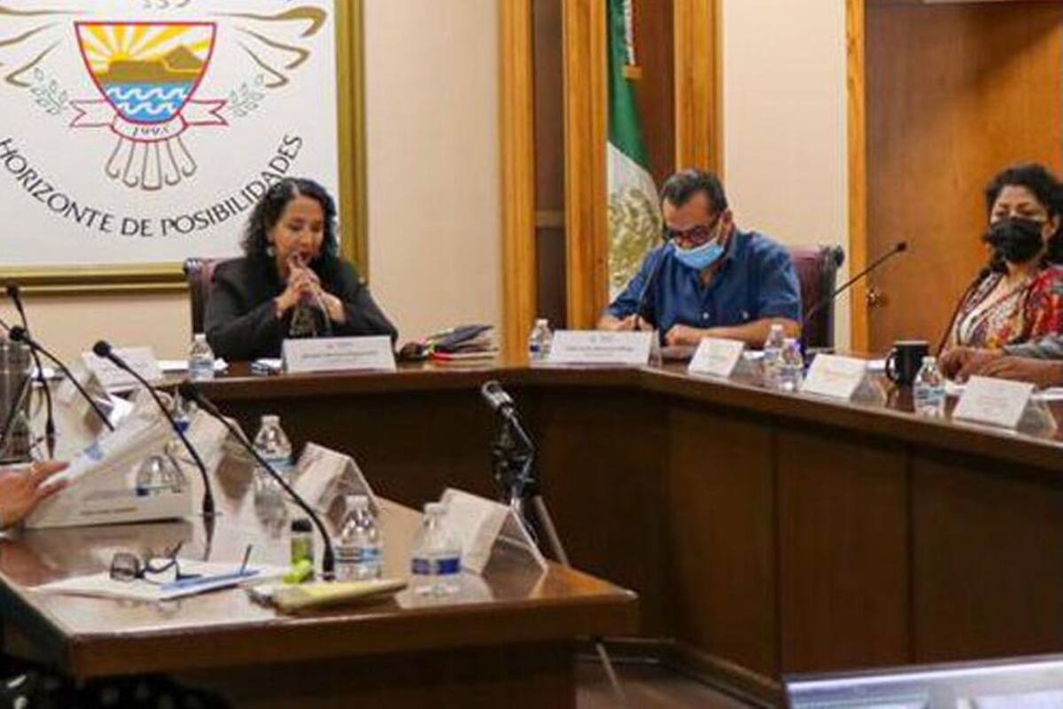 Cabildo de Rosarito aprueba 50% de descuento en alumbrado público a comercios