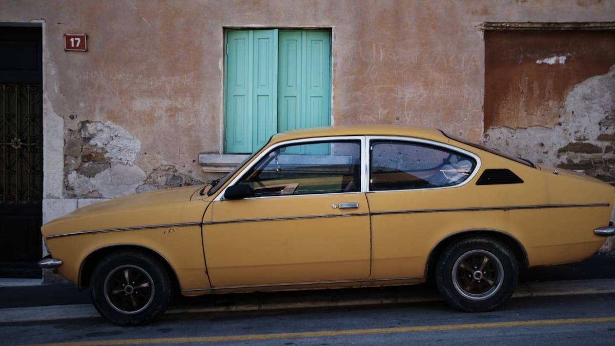 Ya es oficial: Autos con 30 años o más podrán solicitar placas históricas en 2026; requisitos, costos de hasta 1,700 pesos y beneficios como no verificar ni entrar al Hoy No Circula