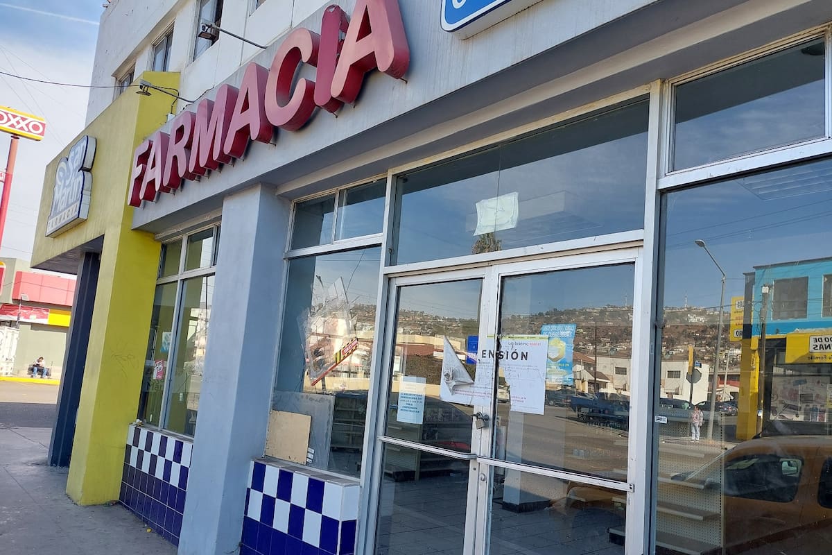 En ‘el olvido’ farmacias clausuradas de Ensenada