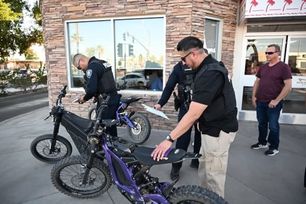 Policía de El Centro realiza operativo contra bicicletas eléctricas
