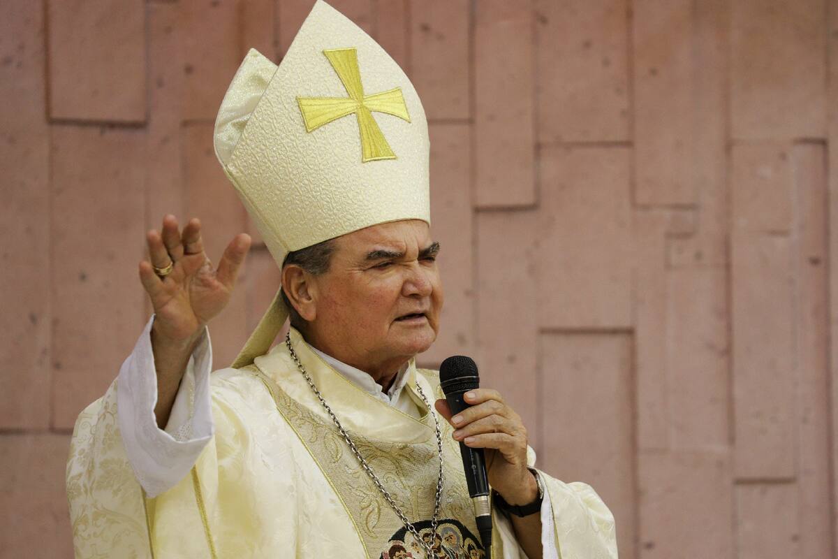 Piden cadena de oración por la salud del Obispo de Mexicali