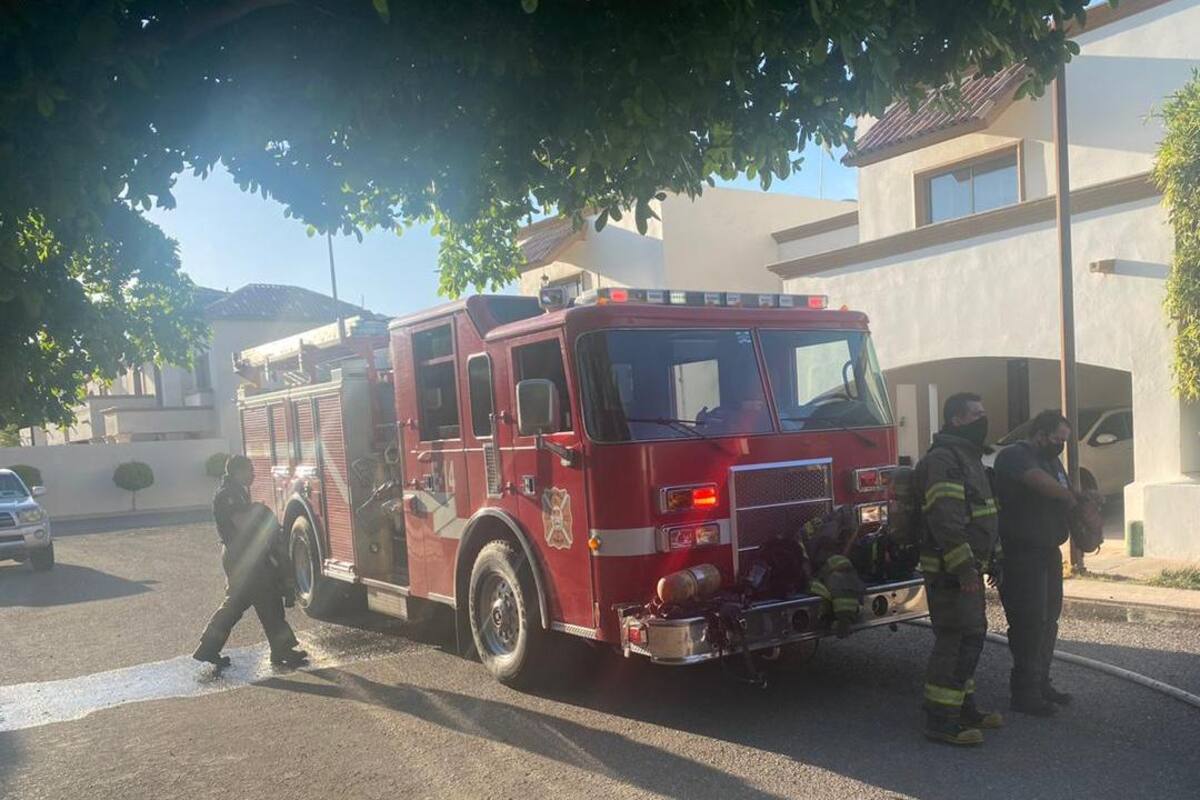 Se registra incendio en vivienda del fraccionamiento Valle del Lago; no hay heridos
