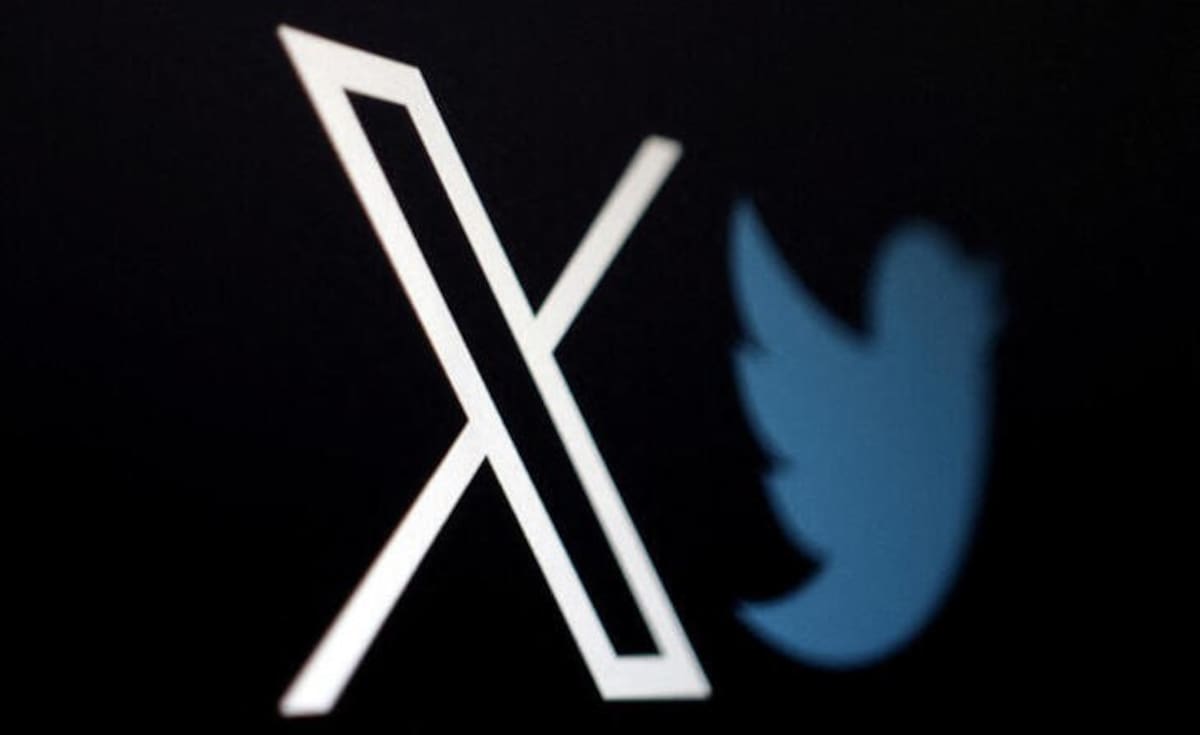 Ilustración fotográfica del logo de la red social X junto al anterior de Twitter. 24 julio 2023. REUTERS/Dado Ruvic