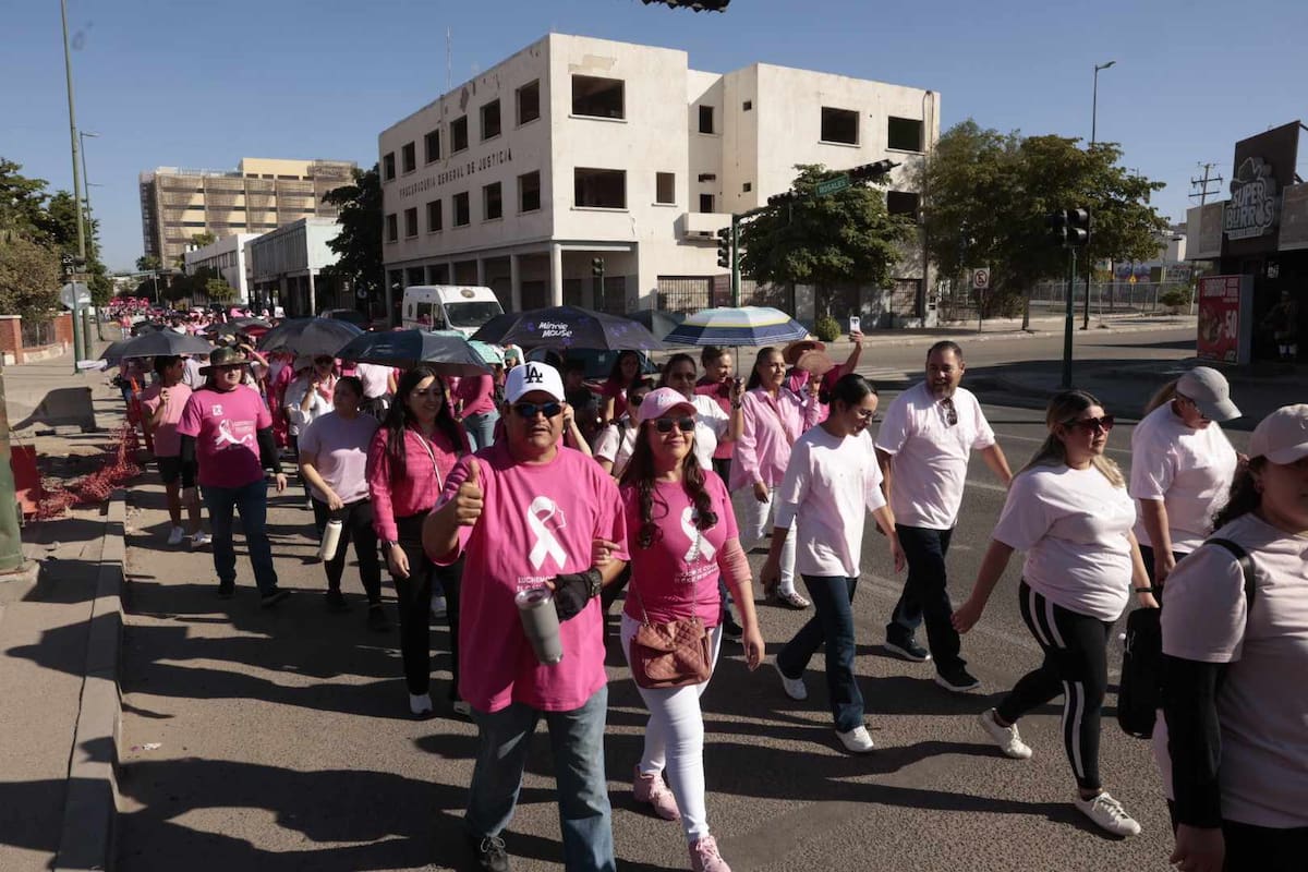Secretaría de Salud realiza caminata de sensibilización contra el Cáncer de Mama 2024