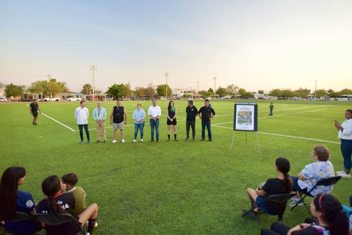 Entrega Antonio Astiazarán rehabilitación del deportivo Eusebio Kino