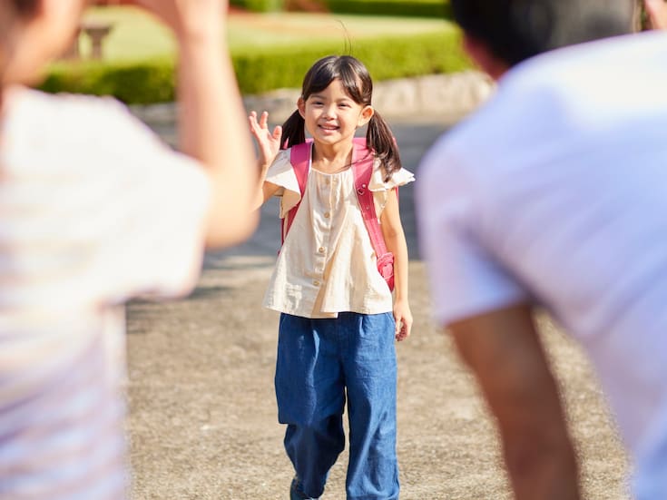 Estas son las seis señales de que un niño crece en un hogar emocionalmente saludable, según expertos