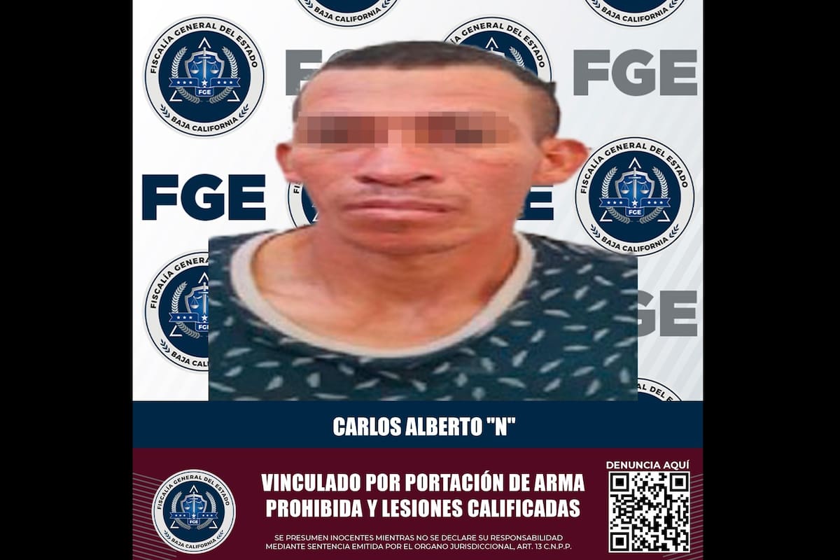 Queda en prisión sujeto que agredió a policía y portaba un cuchillo oculto en una maleta