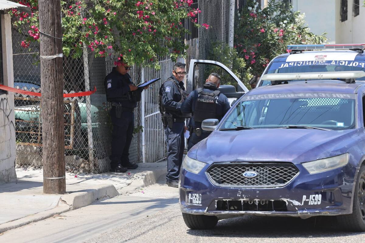 Las tres víctimas presentaban lesiones por proyectil de arma de fuego.