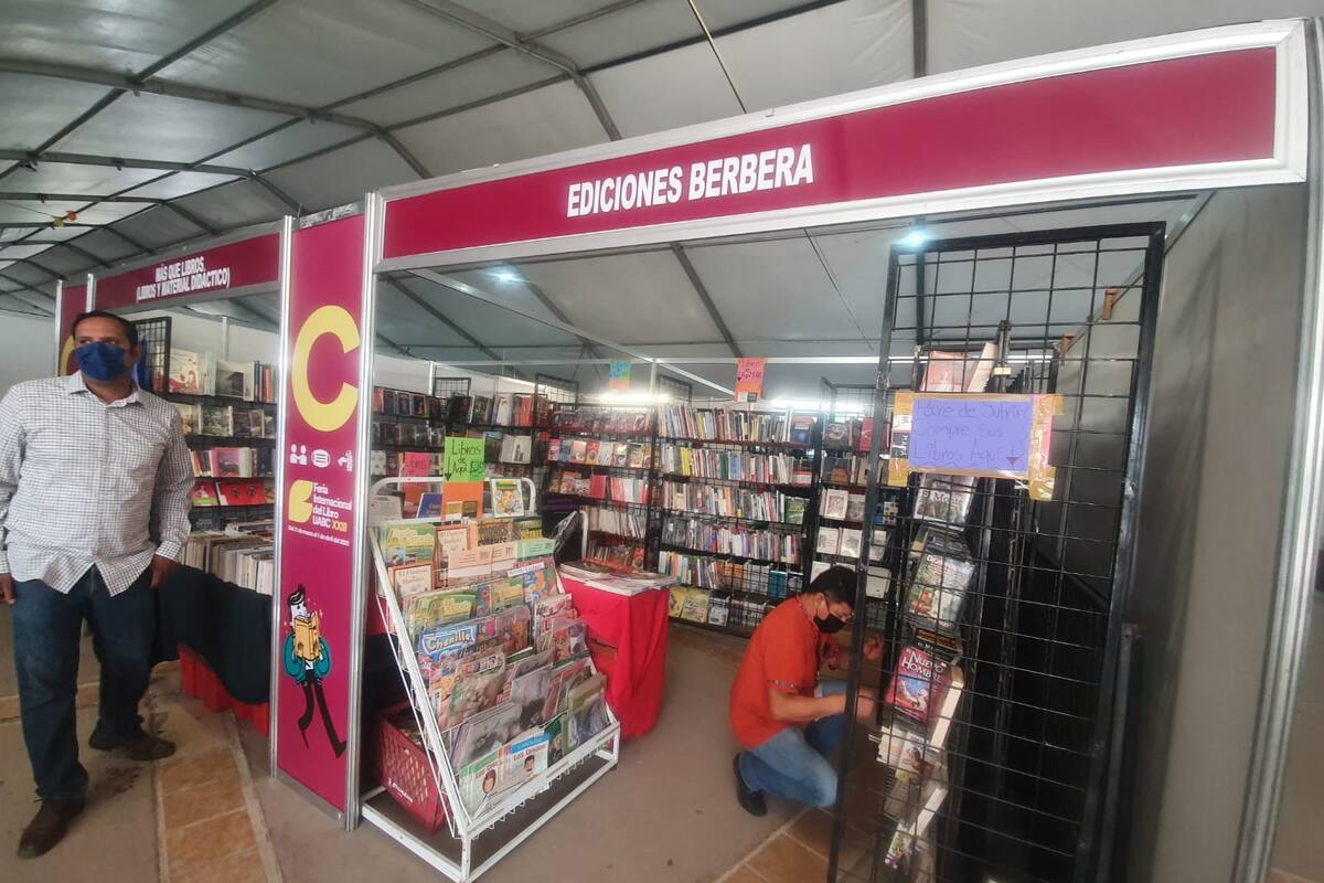 Disfrutan en la FIL UABC espacios para lectura