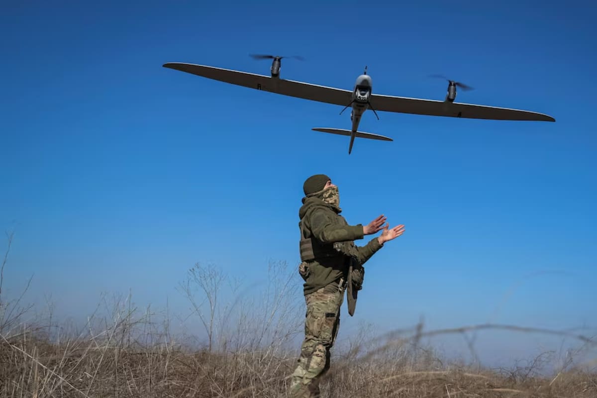 Ucrania redujo a 38% su dependencia de componentes chinos en drones militares y avanzó en la construcción de una industria autónoma tras producir miles de unidades diarias en plena guerra