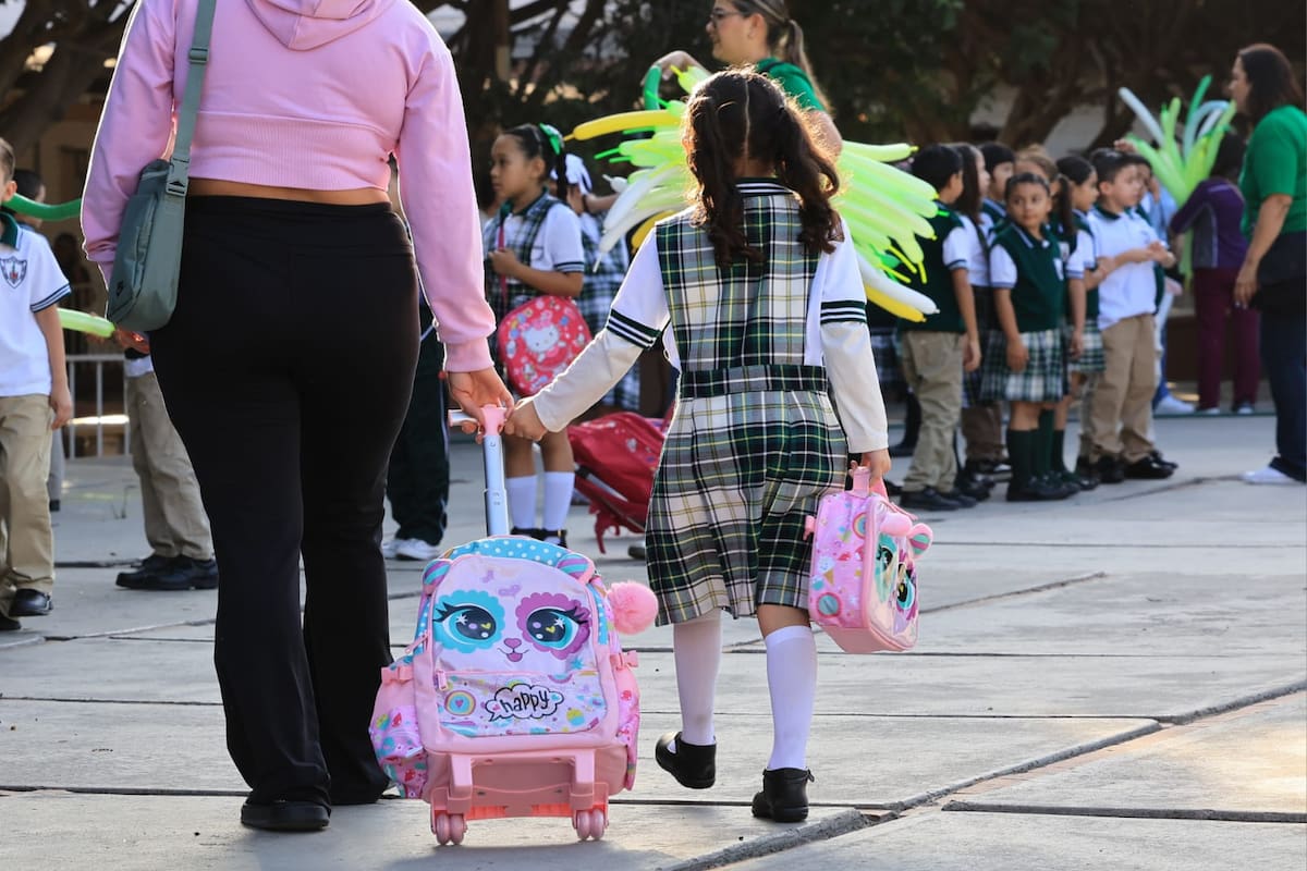 Regresan a clases 729 mil estudiantes en Baja California; algunas escuelas aplican nuevas medidas de seguridad