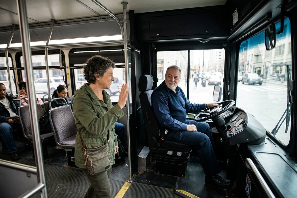 Psicólogos señalan que dar las gracias al conductor del autobús no es solo una muestra de educación, también puede reflejar empatía y consideración por el trabajo de los demás, lo que fortalece las relaciones humanas
