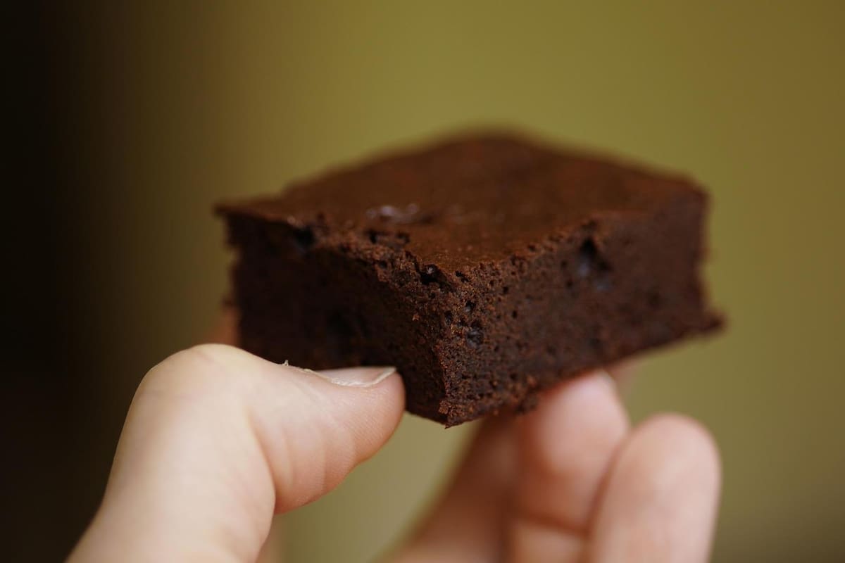 Estudiante de secundaria lleva brownies con mariguana a sus compañeros y se intoxican