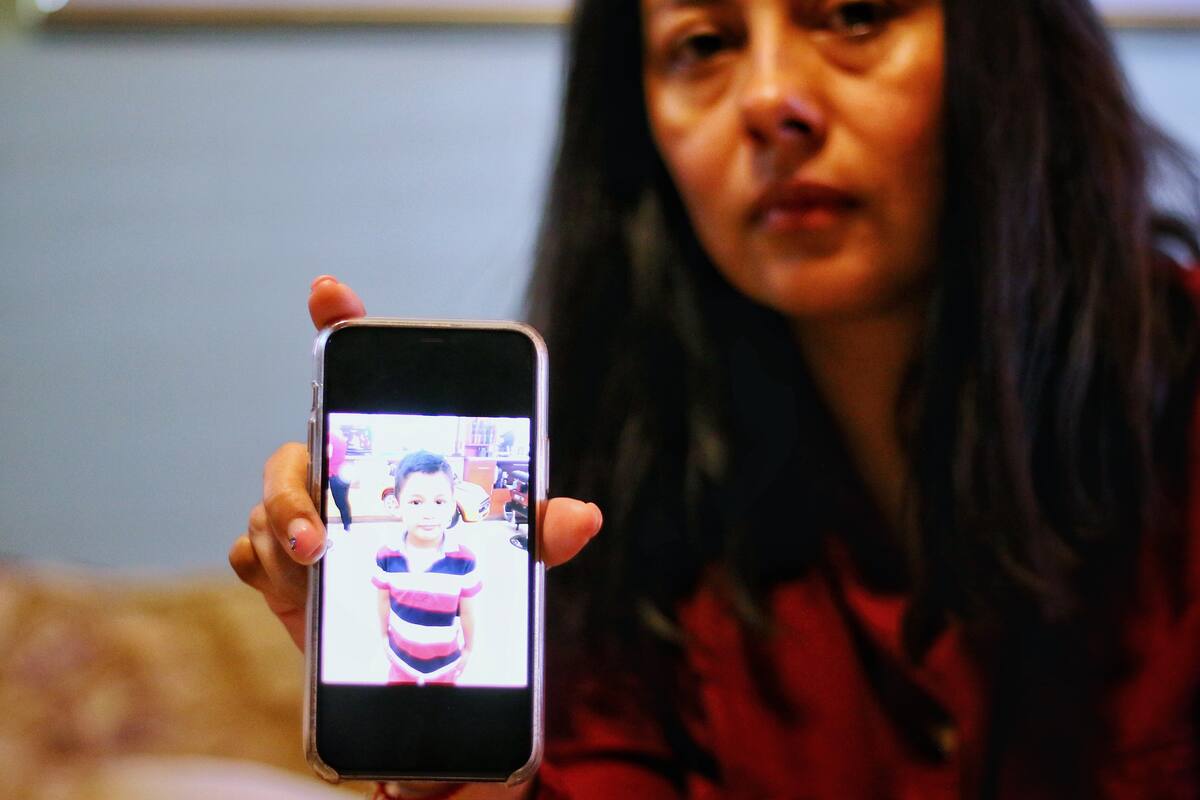 Fiscal de FGR impide que niño vuelva a ver a su madre