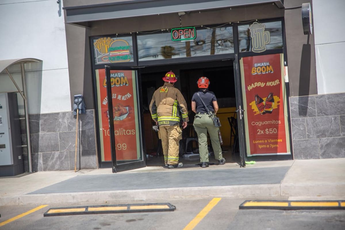 Explosión en local de hamburguesas deja a empleado con quemaduras en Tijuana