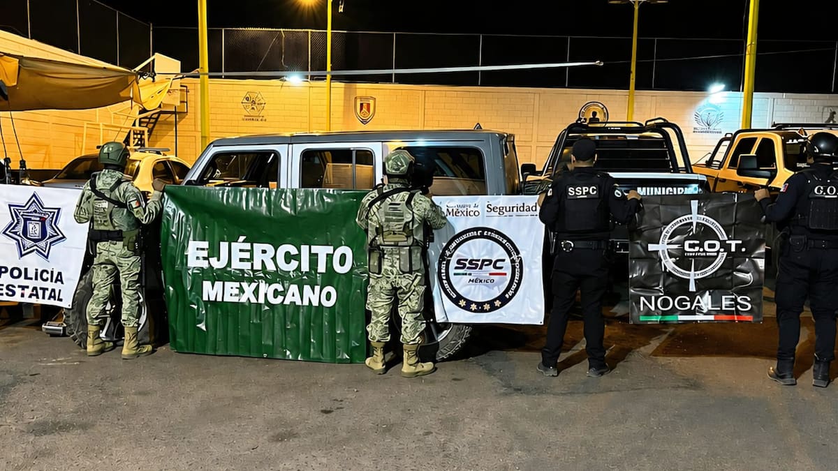 Escapan sospechosos de delitos de delincuencia organizada y aseguran vehículo robado